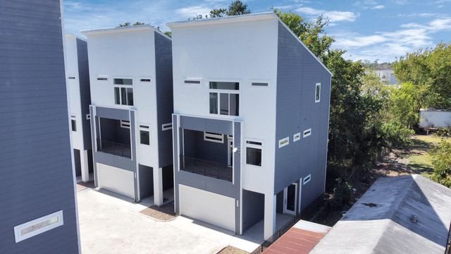 4721 Independence Heights Lane, Houston, TX 77018