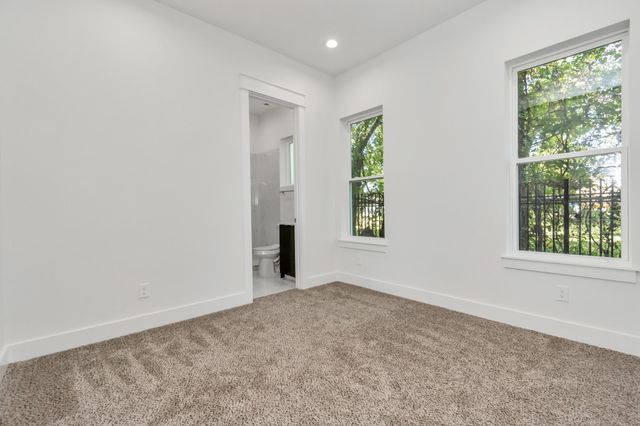 4721 Independence Heights Lane, Houston, TX 77018