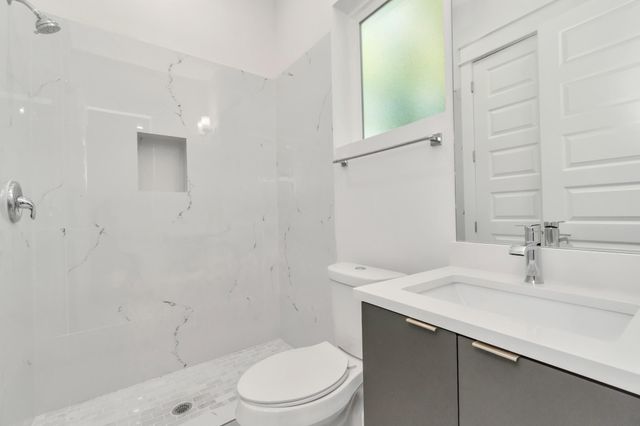 4721 Independence Heights Lane, Houston, TX 77018