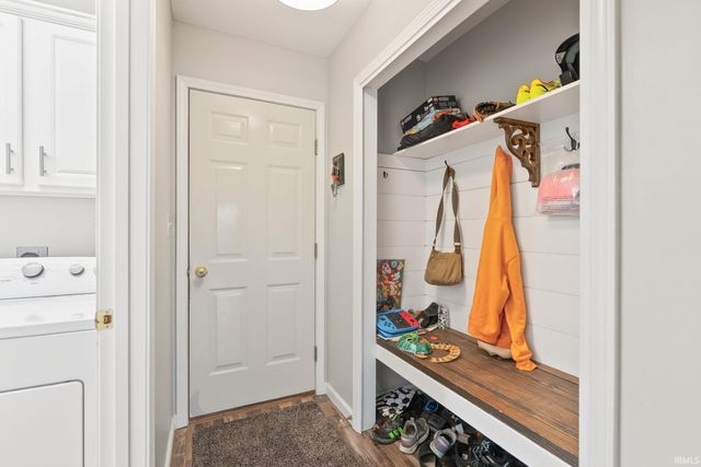4611 Dupont Oaks Place, Fort Wayne, IN 46845