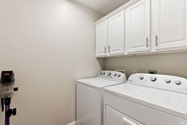 4611 Dupont Oaks Place, Fort Wayne, IN 46845