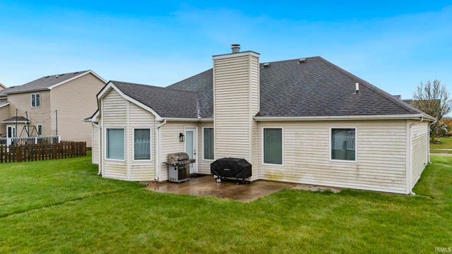 4611 Dupont Oaks Place, Fort Wayne, IN 46845
