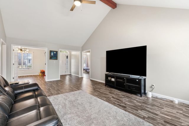 4611 Dupont Oaks Place, Fort Wayne, IN 46845