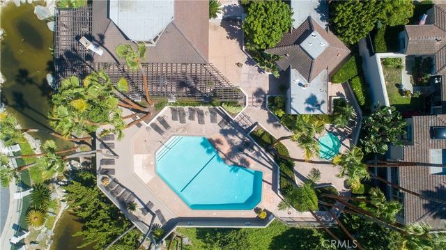 63 Ocean Vista, Newport Beach, CA 92660