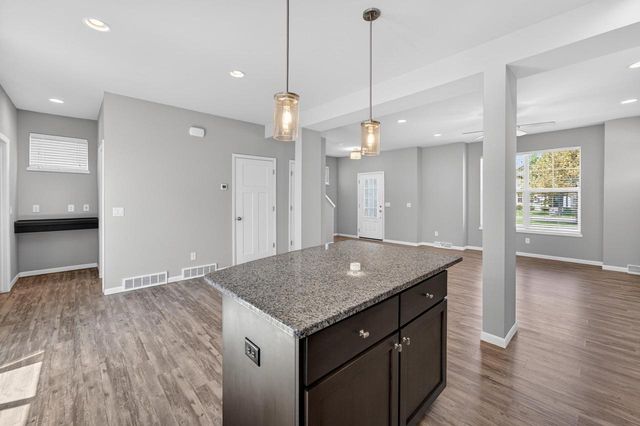 1105 Okeeffe Avenue, Sun Prairie, WI 53590