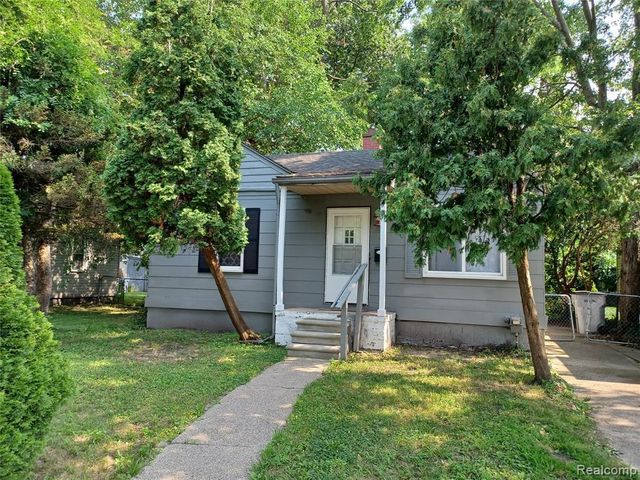 94 E Mapledale Avenue, Hazel Park, MI 48030
