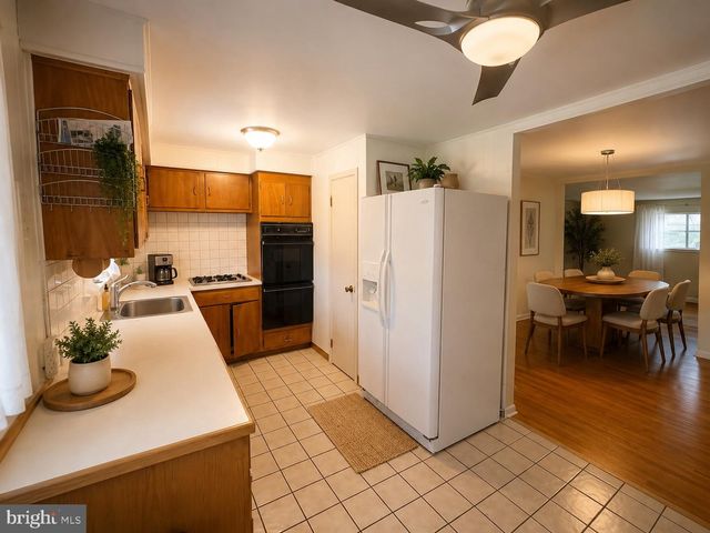7285 VALLEY AVE, Philadelphia, PA 19128