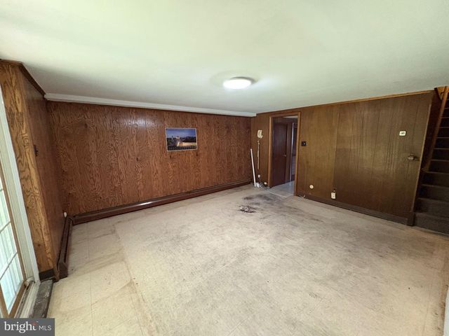 7285 VALLEY AVE, Philadelphia, PA 19128