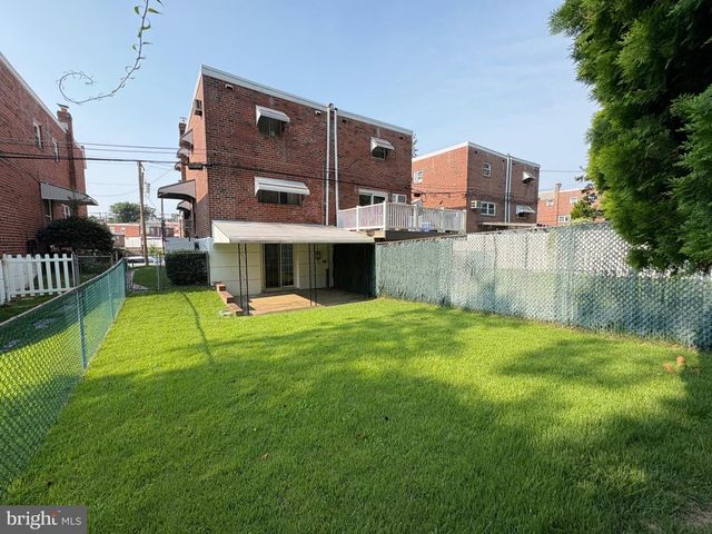 7285 VALLEY AVE, Philadelphia, PA 19128