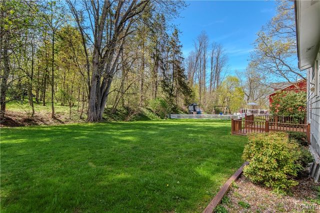 18 Court Knolle, New Hartford, NY 13413