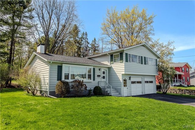 18 Court Knolle, New Hartford, NY 13413
