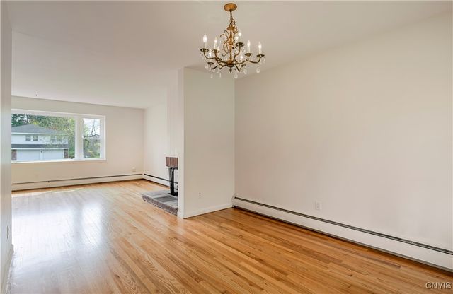 18 Court Knolle, New Hartford, NY 13413