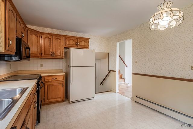 18 Court Knolle, New Hartford, NY 13413