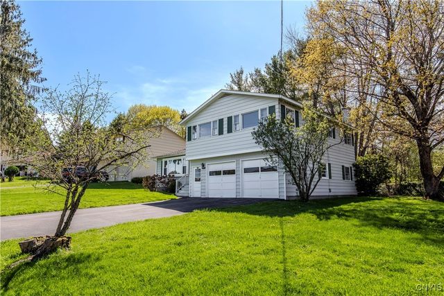 18 Court Knolle, New Hartford, NY 13413