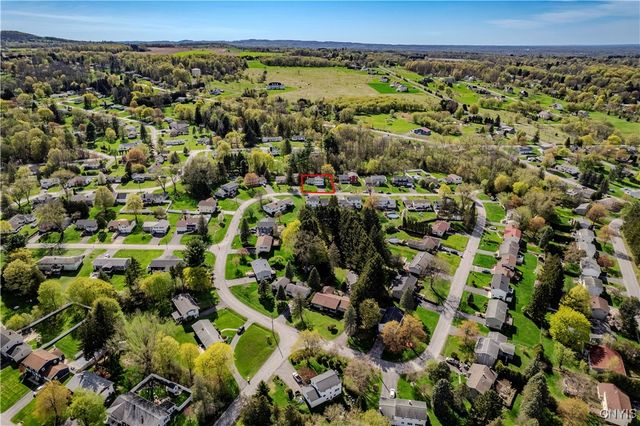 18 Court Knolle, New Hartford, NY 13413