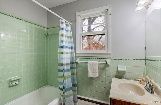 18 Court Knolle, New Hartford, NY 13413