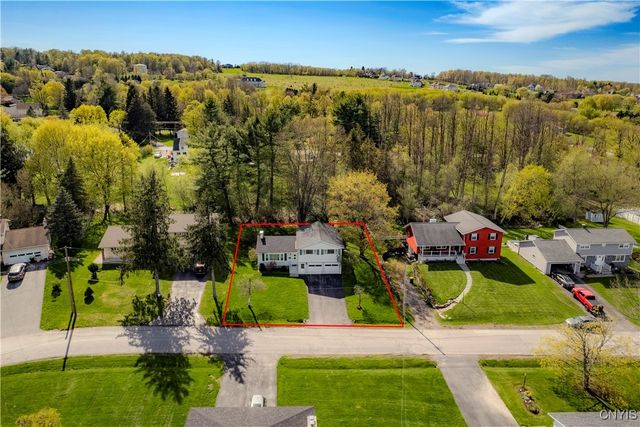 18 Court Knolle, New Hartford, NY 13413