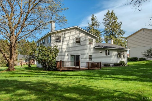 18 Court Knolle, New Hartford, NY 13413