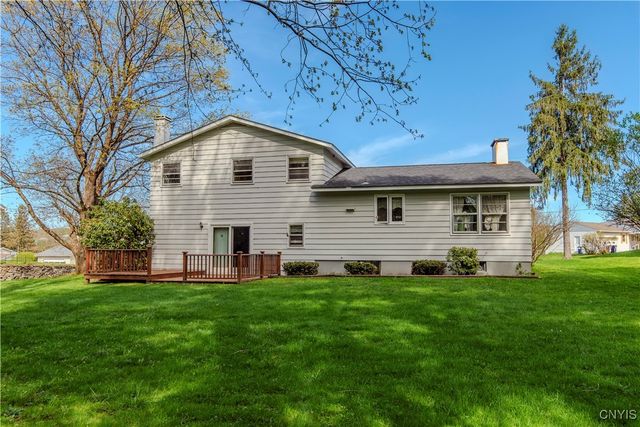 18 Court Knolle, New Hartford, NY 13413
