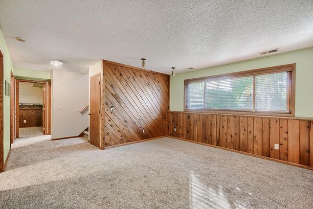 16820 Honeysuckle Lane, Eden Prairie, MN 55346