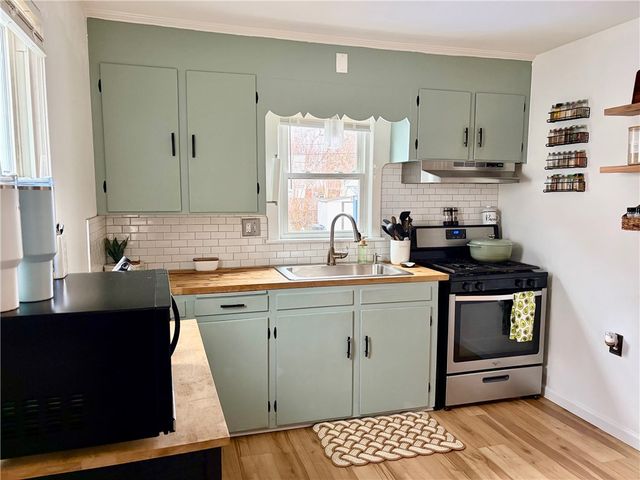 62 Benwell Road, Rochester, NY 14616