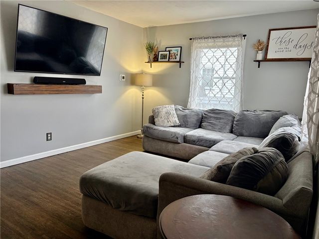 62 Benwell Road, Rochester, NY 14616