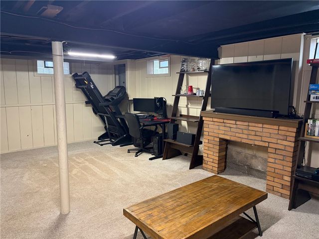 62 Benwell Road, Rochester, NY 14616