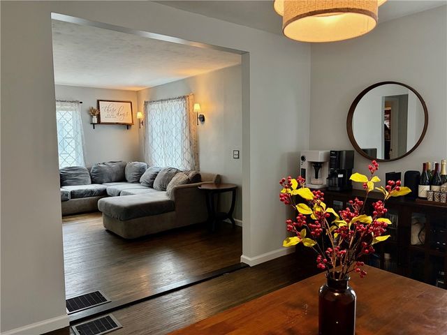 62 Benwell Road, Rochester, NY 14616