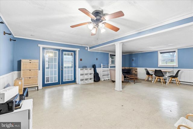 1373 LOST RD, Martinsburg, WV 25403