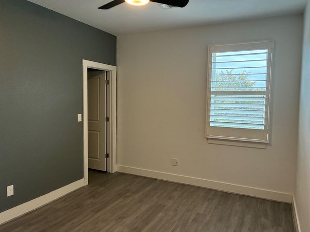 403 Summit Ridge DR N, Point Venture, TX 78645