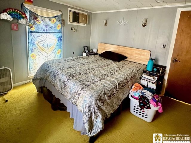 17 Christy Street, Hanover, NY 14136