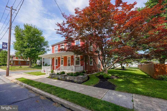202 N 6TH ST, Denver, PA 17517