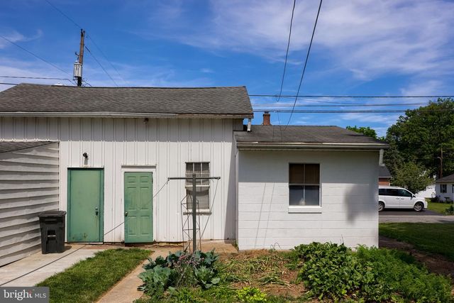 202 N 6TH ST, Denver, PA 17517