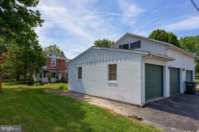 202 N 6TH ST, Denver, PA 17517