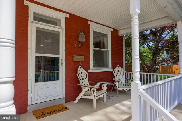 202 N 6TH ST, Denver, PA 17517