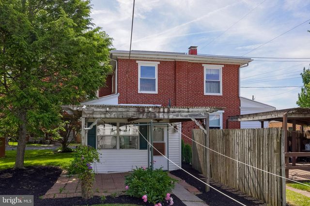 202 N 6TH ST, Denver, PA 17517