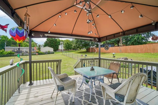 620 Courtland Way, Greer, SC 29651