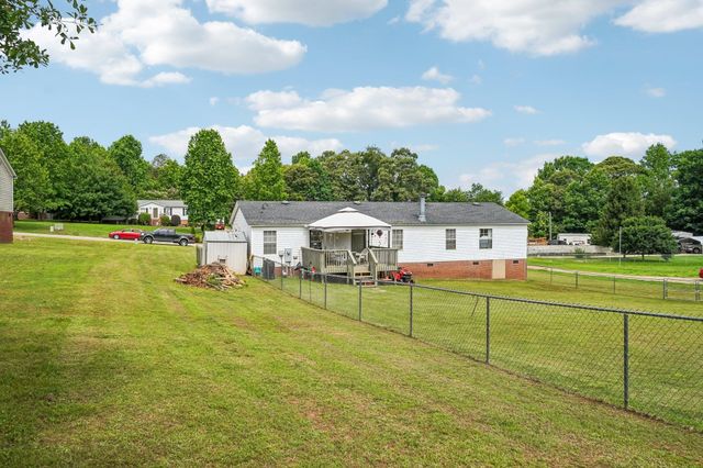 620 Courtland Way, Greer, SC 29651