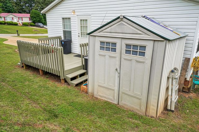 620 Courtland Way, Greer, SC 29651