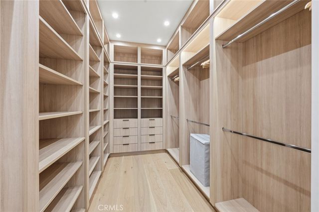 5414 Genesta, Encino, CA 91316