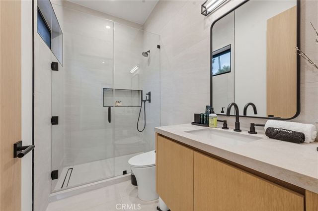 5414 Genesta, Encino, CA 91316