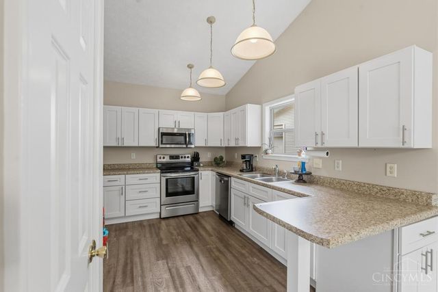 984 Country Oaks Lane, Wilmington, OH 45177