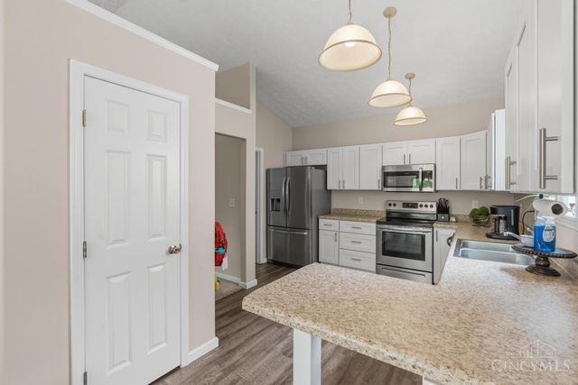 984 Country Oaks Lane, Wilmington, OH 45177