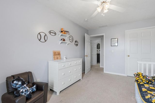 984 Country Oaks Lane, Wilmington, OH 45177
