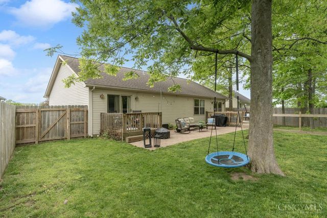 984 Country Oaks Lane, Wilmington, OH 45177