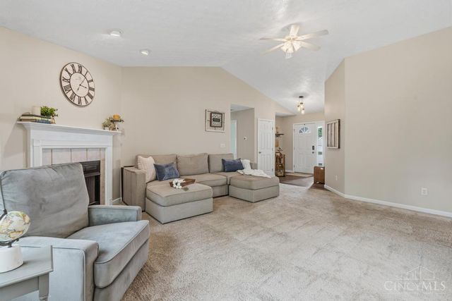 984 Country Oaks Lane, Wilmington, OH 45177