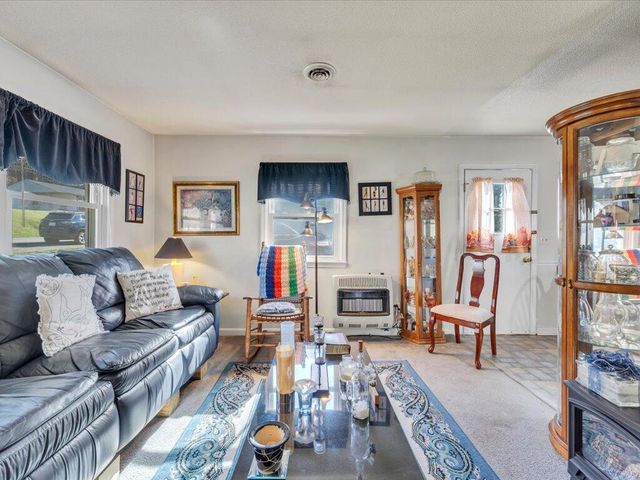 334 Miles RD, Collinsville, VA 24078