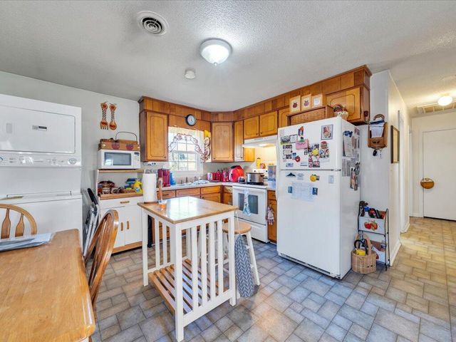 334 Miles RD, Collinsville, VA 24078