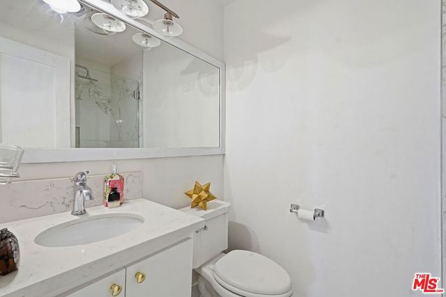 625 N Flores Street 104, West Hollywood, CA 90048