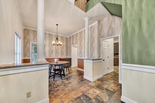 116 Dustys RD, Covington, VA 24426